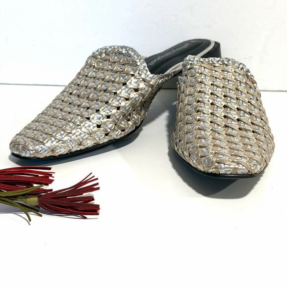 Free People Jeffrey Campbell Dolci Silver Metallic Woven Flat Mules - Picture 2 of 13